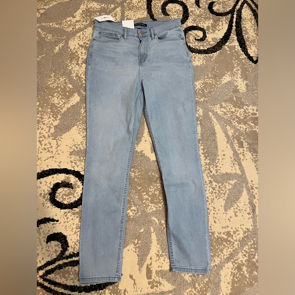 Brand New Calvin Klein Women Jean size 10